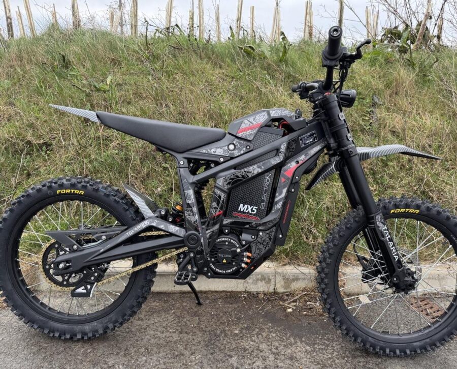Talaria Sting MX5 Pro “Competizione 45B” 82v 23Kw electric dirt bike — official photo 1