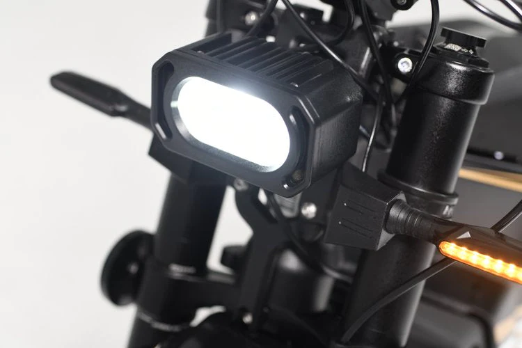 Talaria Sting Road Legal L1E (60V-38.4Ah) electric dirt bike — official photo 3